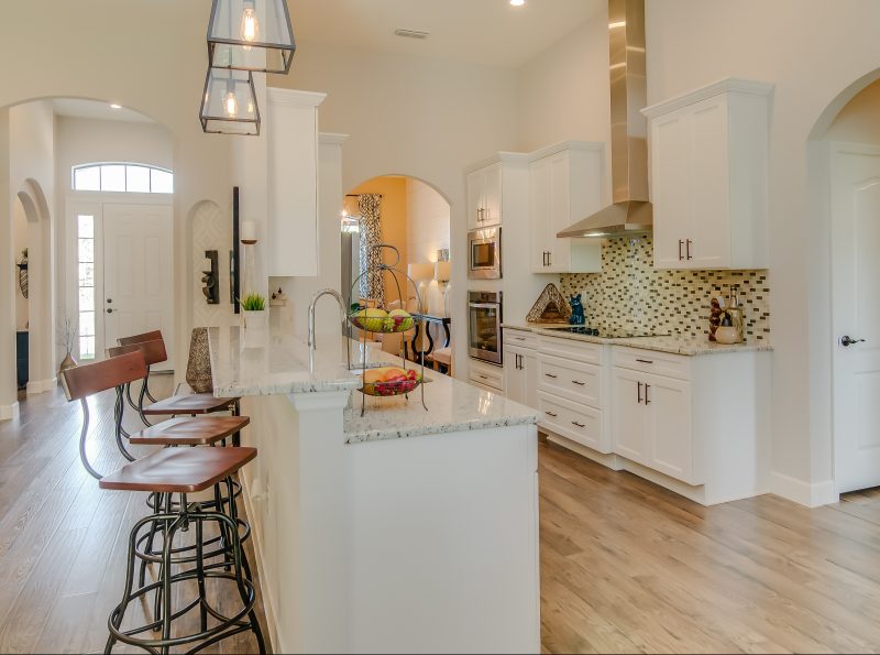 kitchen-backsplash-with-mosaic-tile